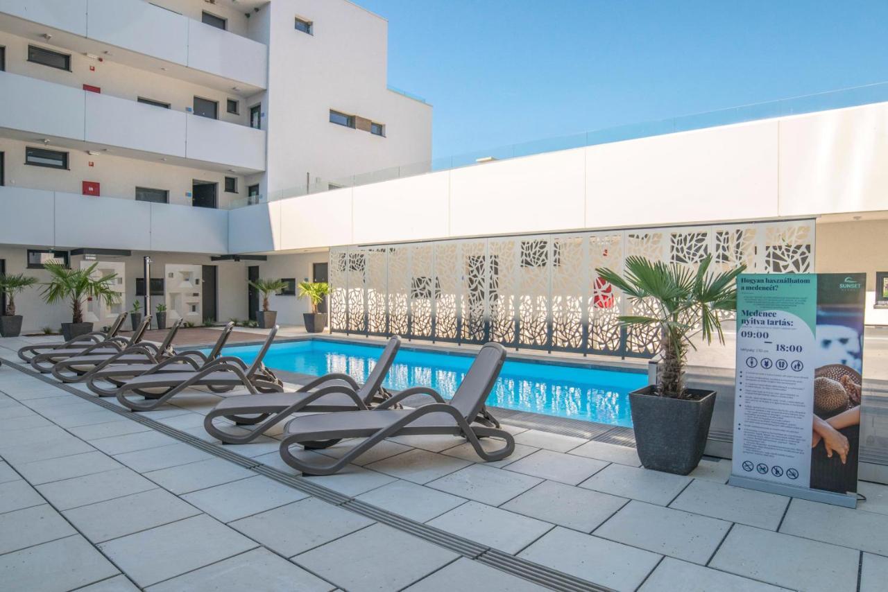 Sunset Resort - Lakeside Boutique Apartments Fonyod Ngoại thất bức ảnh