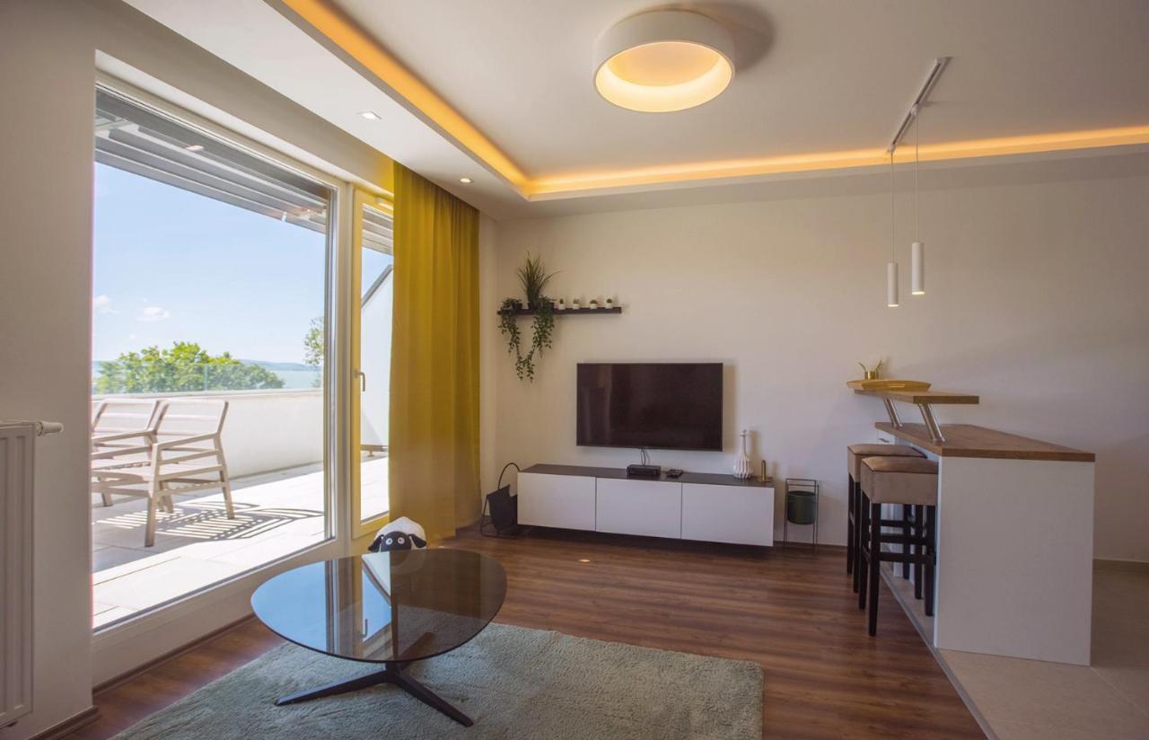 Sunset Resort - Lakeside Boutique Apartments Fonyod Phòng bức ảnh