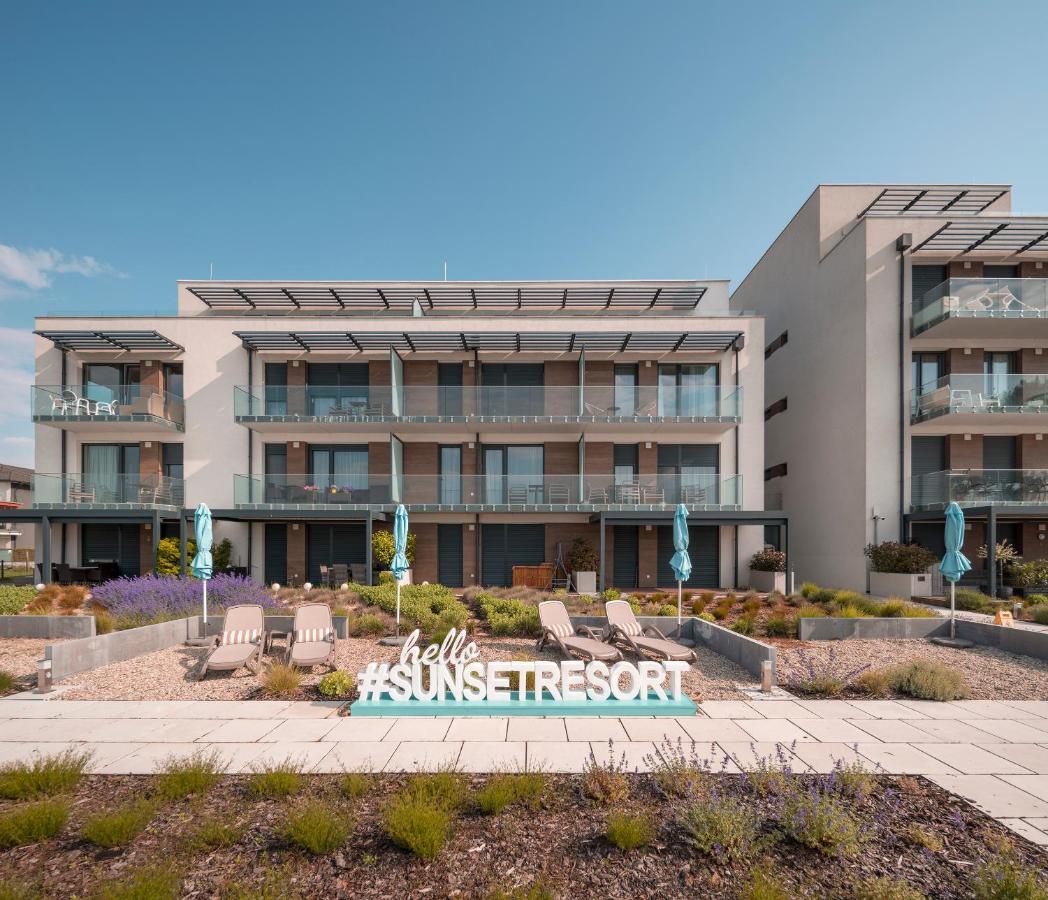 Sunset Resort - Lakeside Boutique Apartments Fonyod Ngoại thất bức ảnh